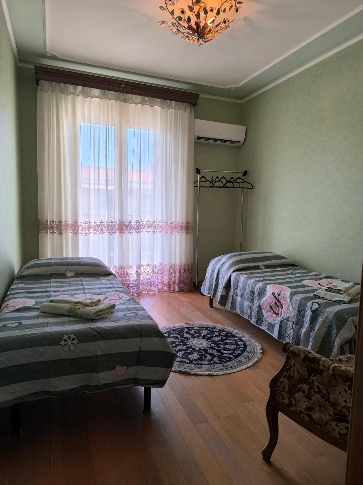 Bed & Breakfast Kalinka Motta SantʼAnastasia Exterior foto